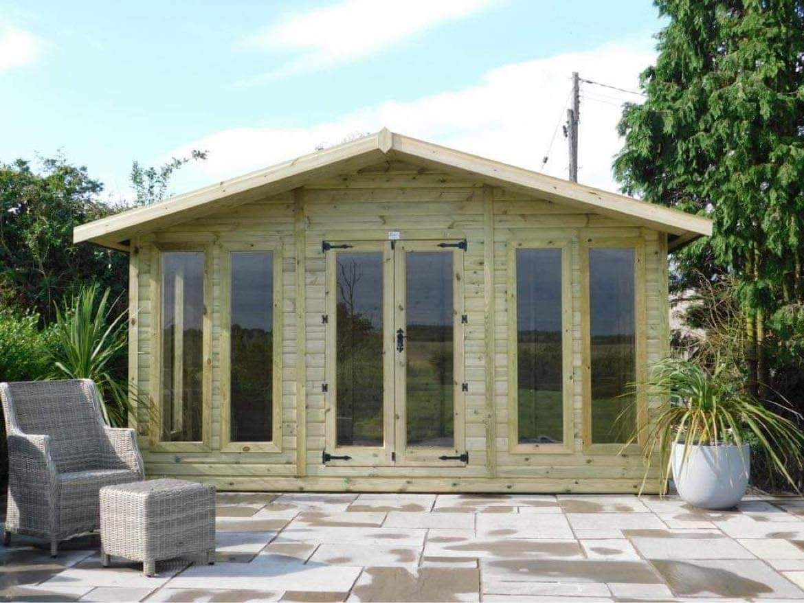 Kingsdale Contemporary Apex